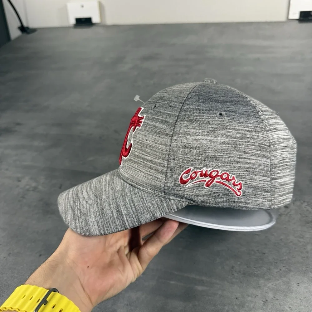 Washington State Cougars Hat Gray Red Performance Stretch Lightweight Breathable